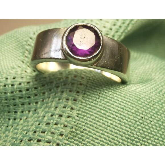 Sterling Silver Ring Purple Gem Size 7 925 Solid Silver Band Slight Patina Vint - Picture 3 of 10